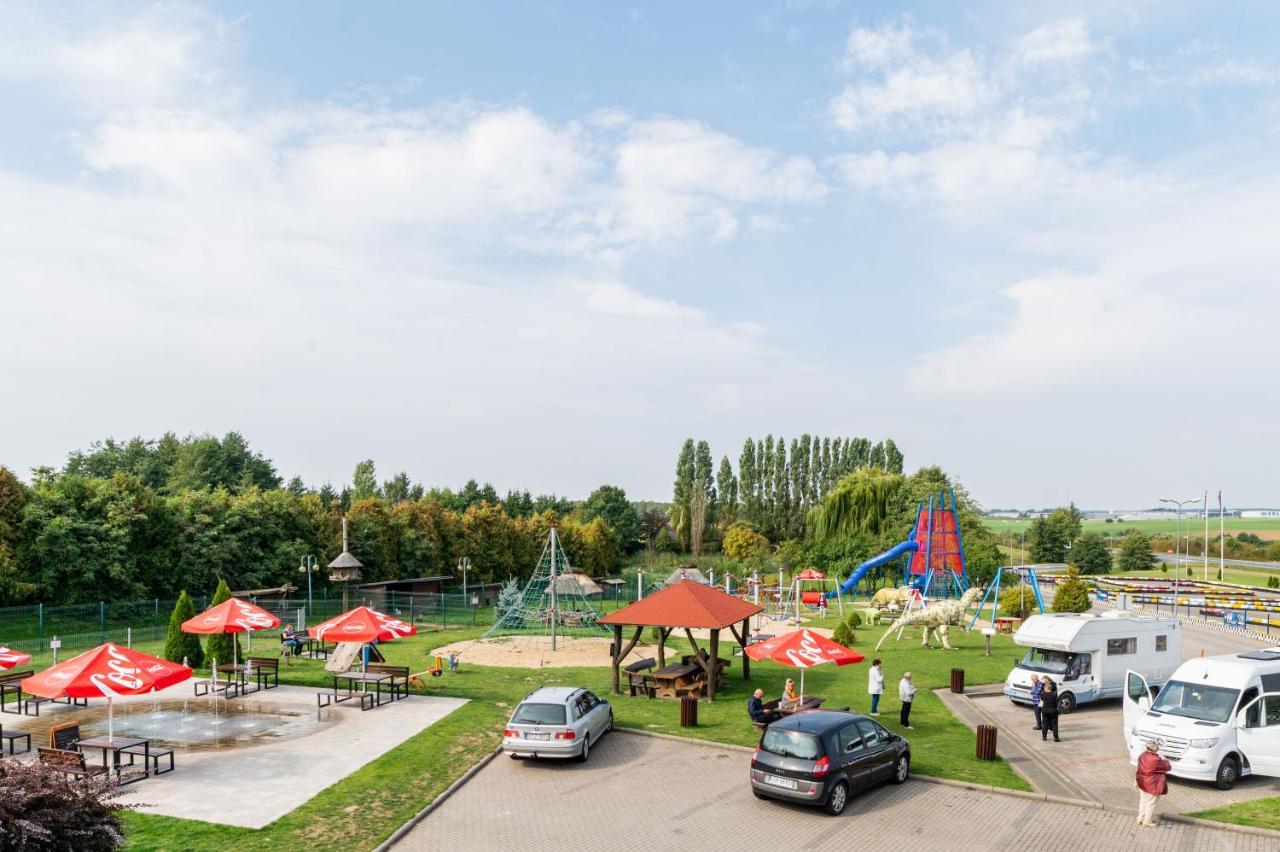 Hotel Odejewscy Chojnice Ngoại thất bức ảnh