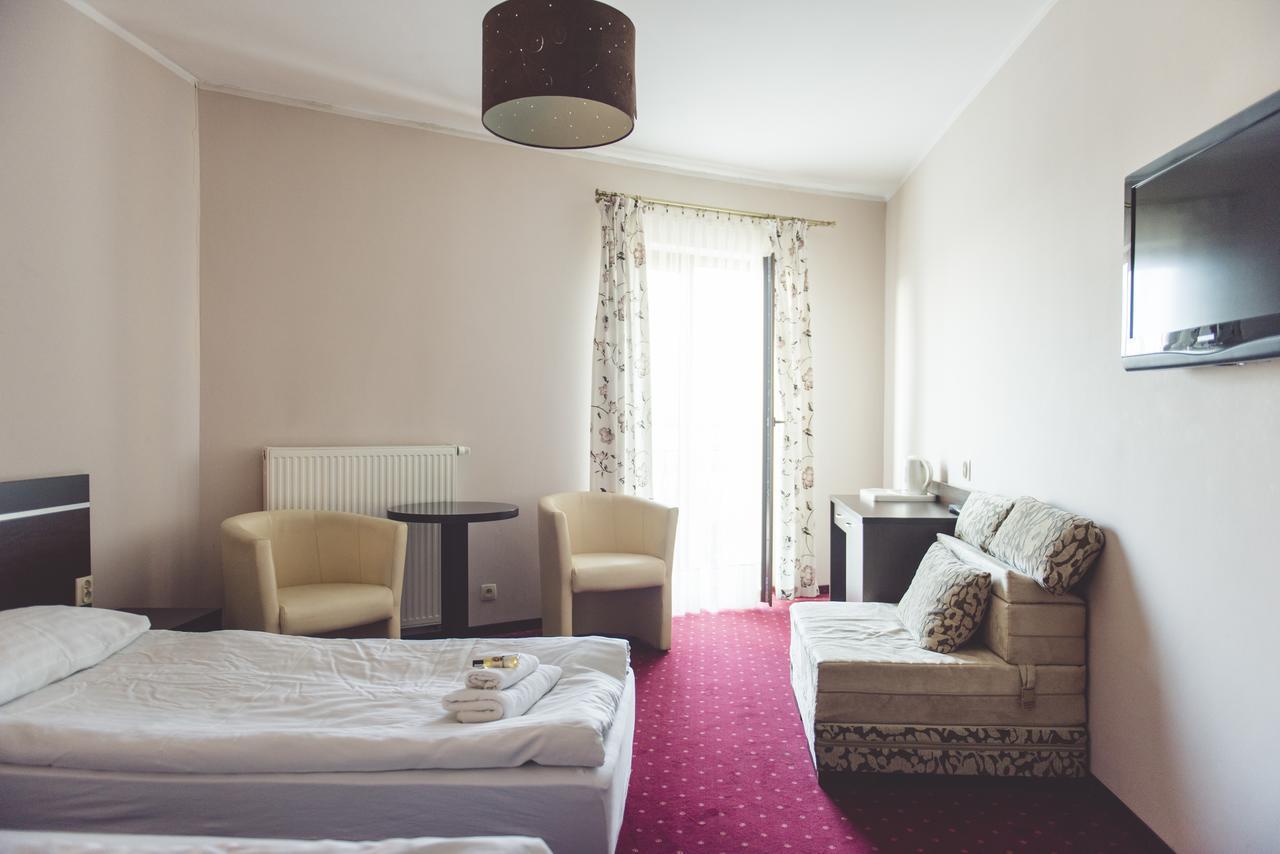 Hotel Odejewscy Chojnice Ngoại thất bức ảnh